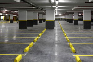 Estacionamientos subterráneos mecánicos bajo calles y áreas peatonales